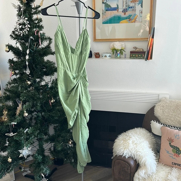 PrettyLittleThing Midi Draped Dress NWOT - Picture 1 of 5